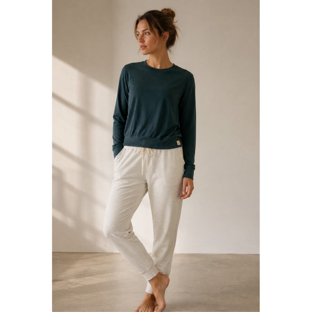 Vuori Women's Dark Teal Crew Neck Sweater